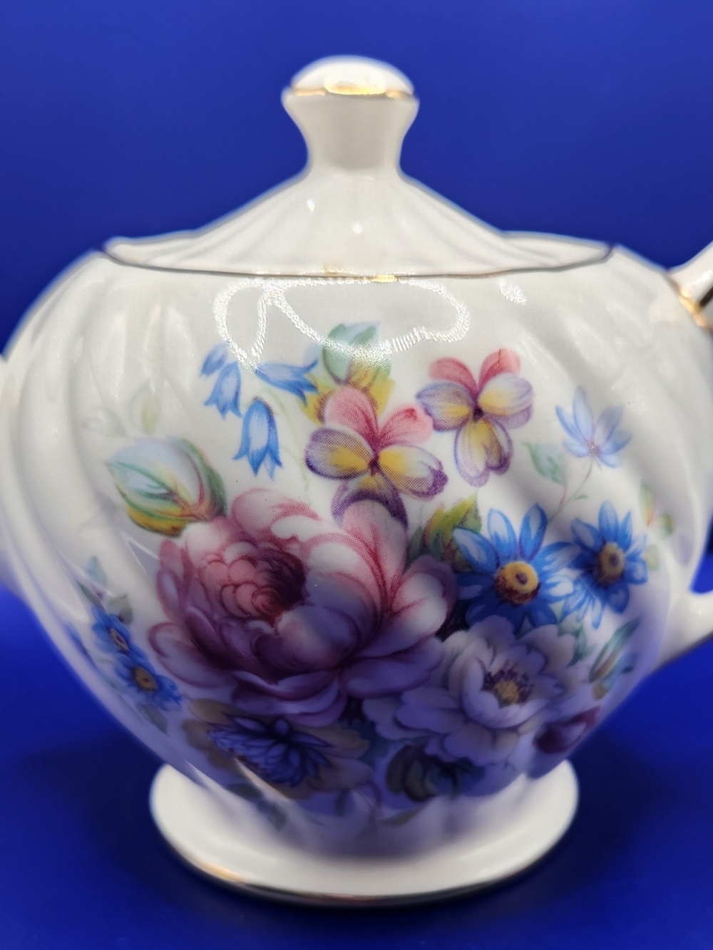 Vintage Sadler England Porcelain Teapot White Floral Design W/Gold Trim